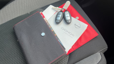 Nissan Qashqai 1.3 DiG-T N-Connecta 5dr [Glass Roof Pack] Petrol Hatchback